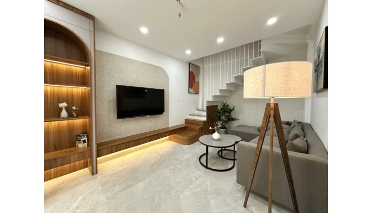 Bán Nhà Xô Viết Nghệ Tỉnh 30m2, Gần Hàng Xanh, Q1 Chỉ Nhỉnh 3 Tỉ